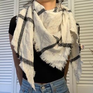 🤍 plaid scarf 🤍